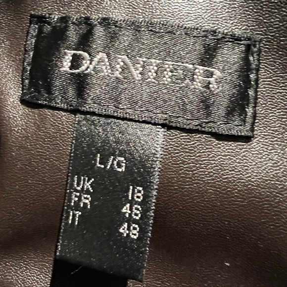 Danier Lamb Shearling car length coat - Picture 9 of 10